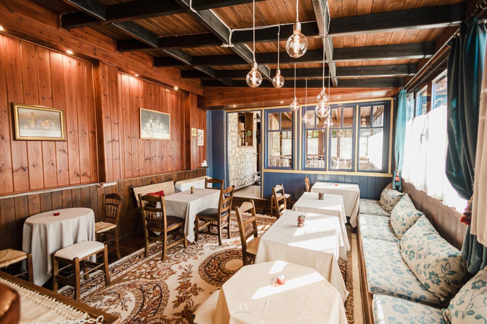 Fanaras Hotel Kalávrita Kültér fotó