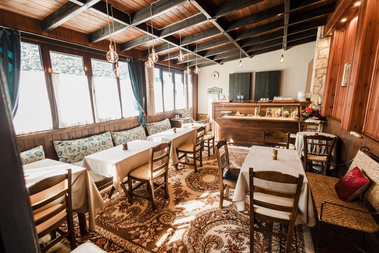 Fanaras Hotel Kalávrita Kültér fotó