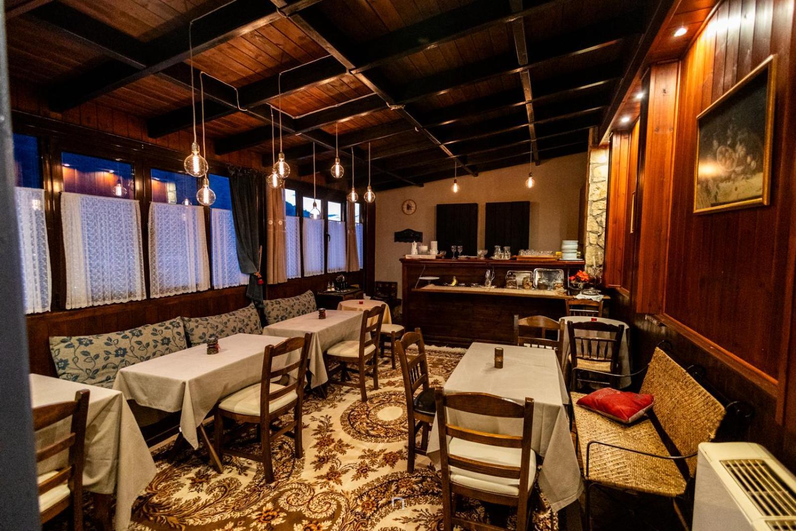 Fanaras Hotel Kalávrita Kültér fotó